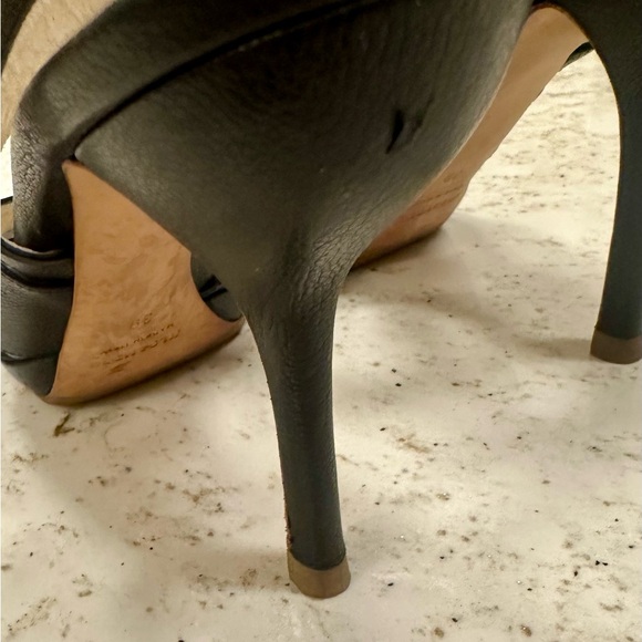 Jil Sander Elegant Black Strappy Sandals - Picture 6 of 10